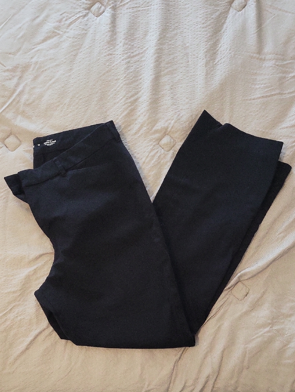 Old Navy Black Pixie Flare Pants - High Rise